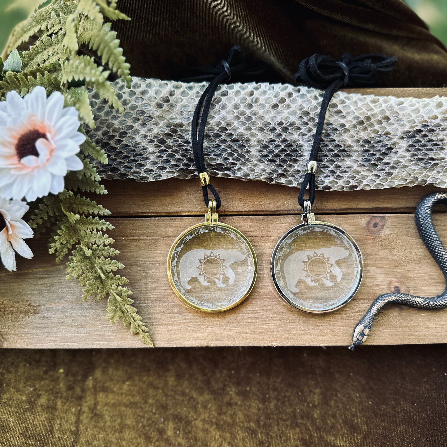 Bear Necklace, Solar Lighter, Magnifying Glass Necklace, Sustainable Jewelry, Cannabis Accessory