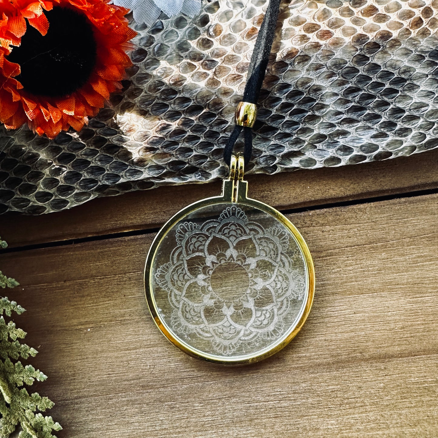 Flower Mandala Necklace, Solar Lighter, Magnifying Glass Necklace, Sustainable Jewelry, Cannabis Accessory