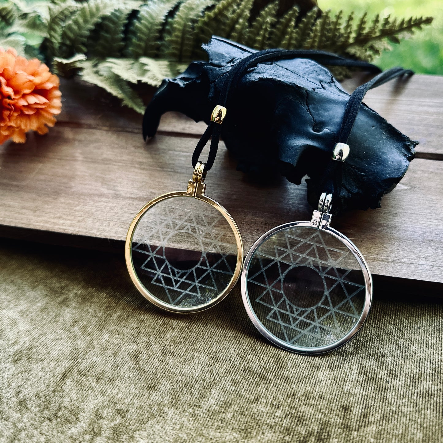 Sri Yantra Solar Lighter, Magnifying Glass Necklace, Sustainable Jewelry, Cannabis Accessory, Triangle Necklace, Triangle Necklace, Meditation Jewelry, Yoga Necklace, Mantra Jewelry